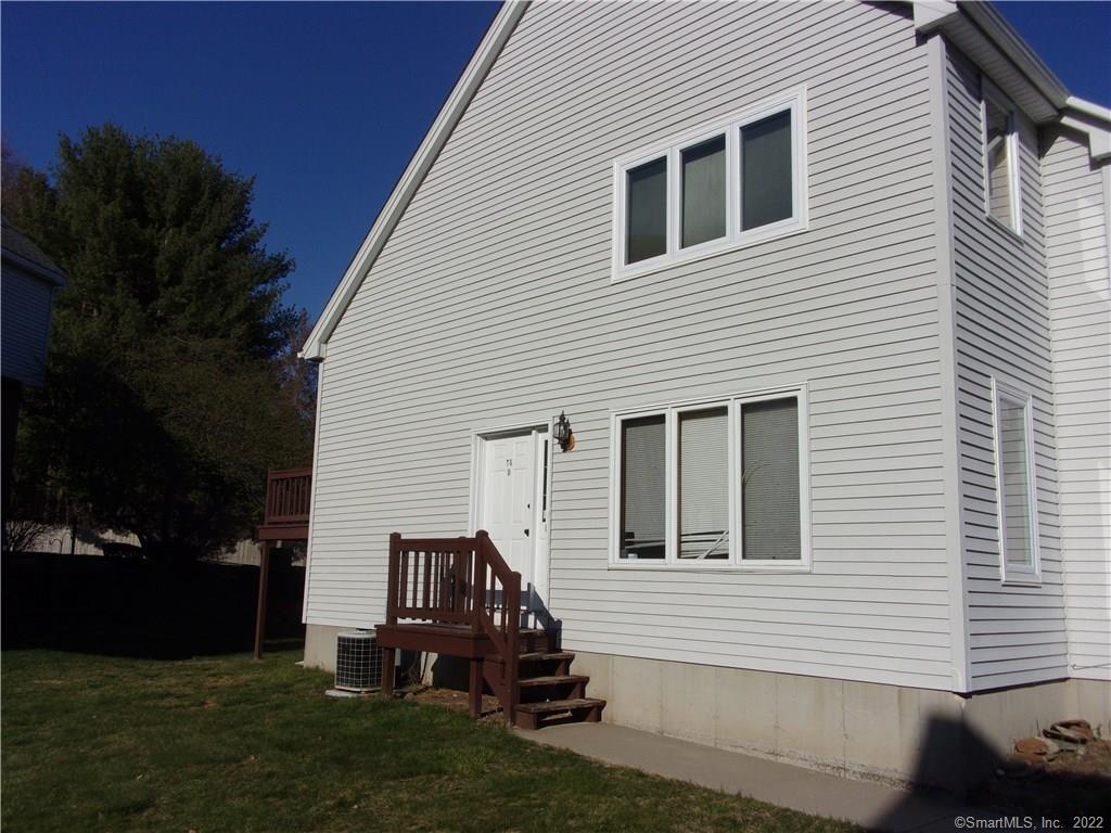 75 Eastbrook Heights Mansfield CT 06250