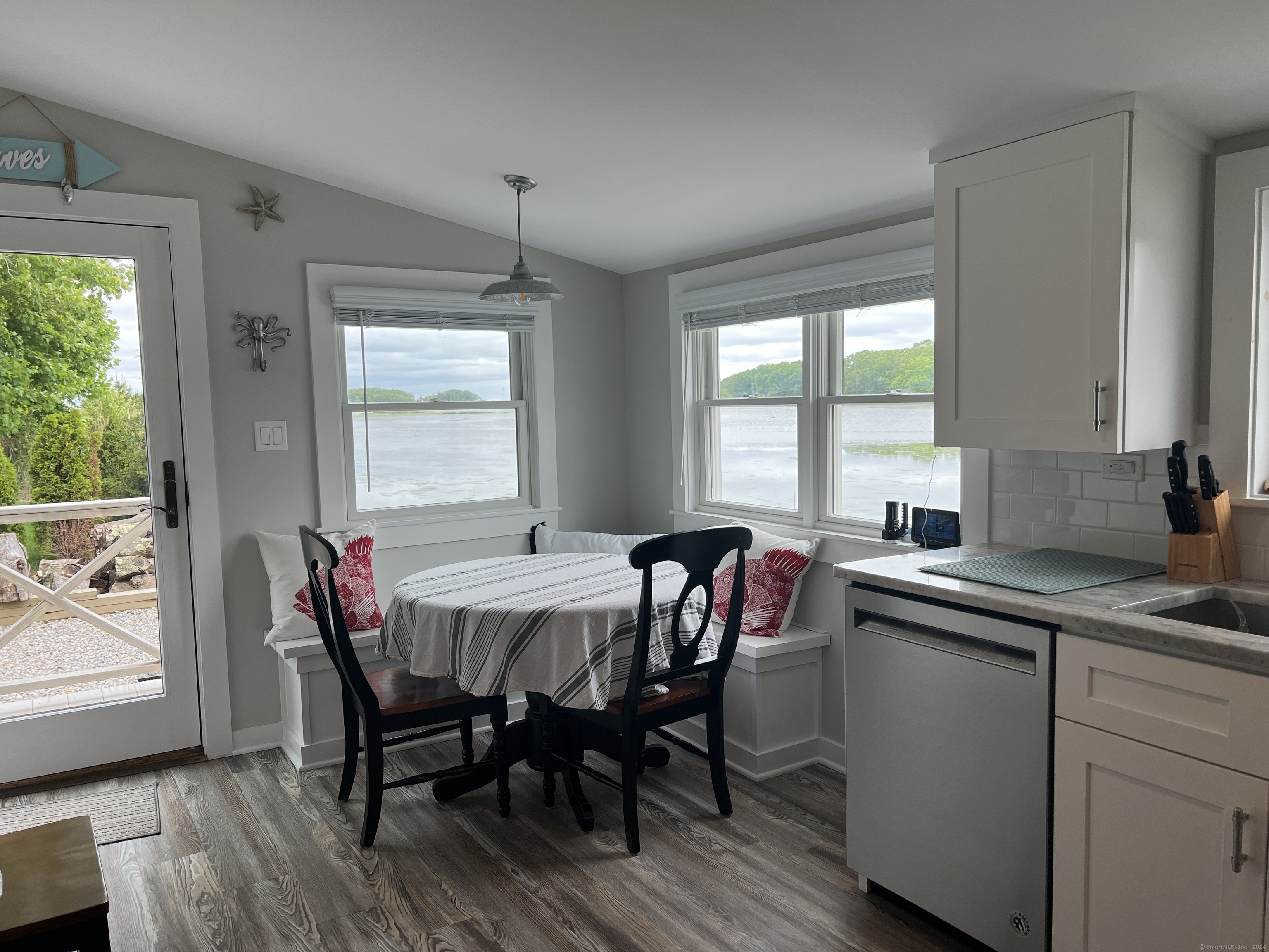 61 Old Black Point Road East Lyme CT 06357