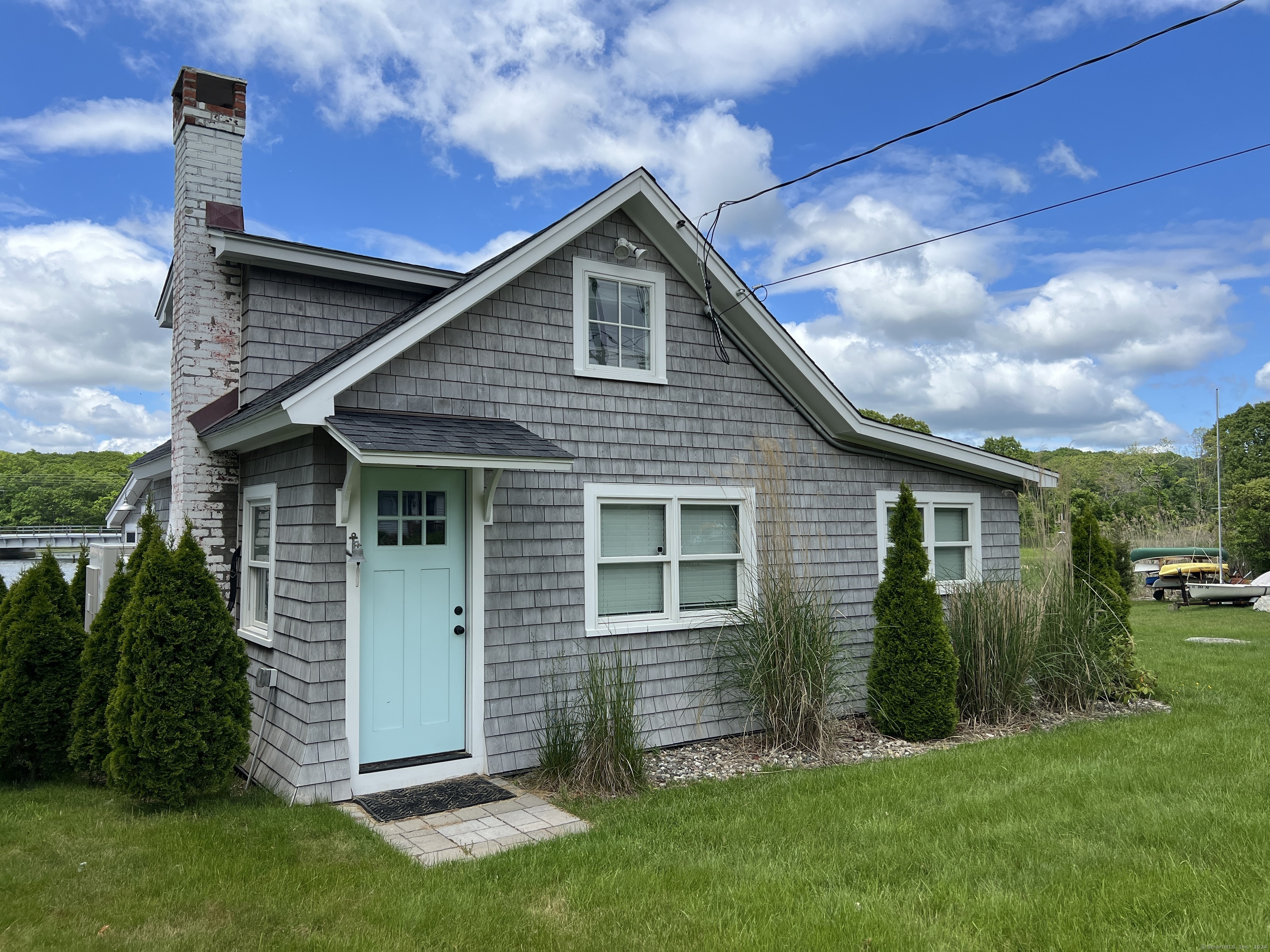 61 Old Black Point Road East Lyme CT 06357