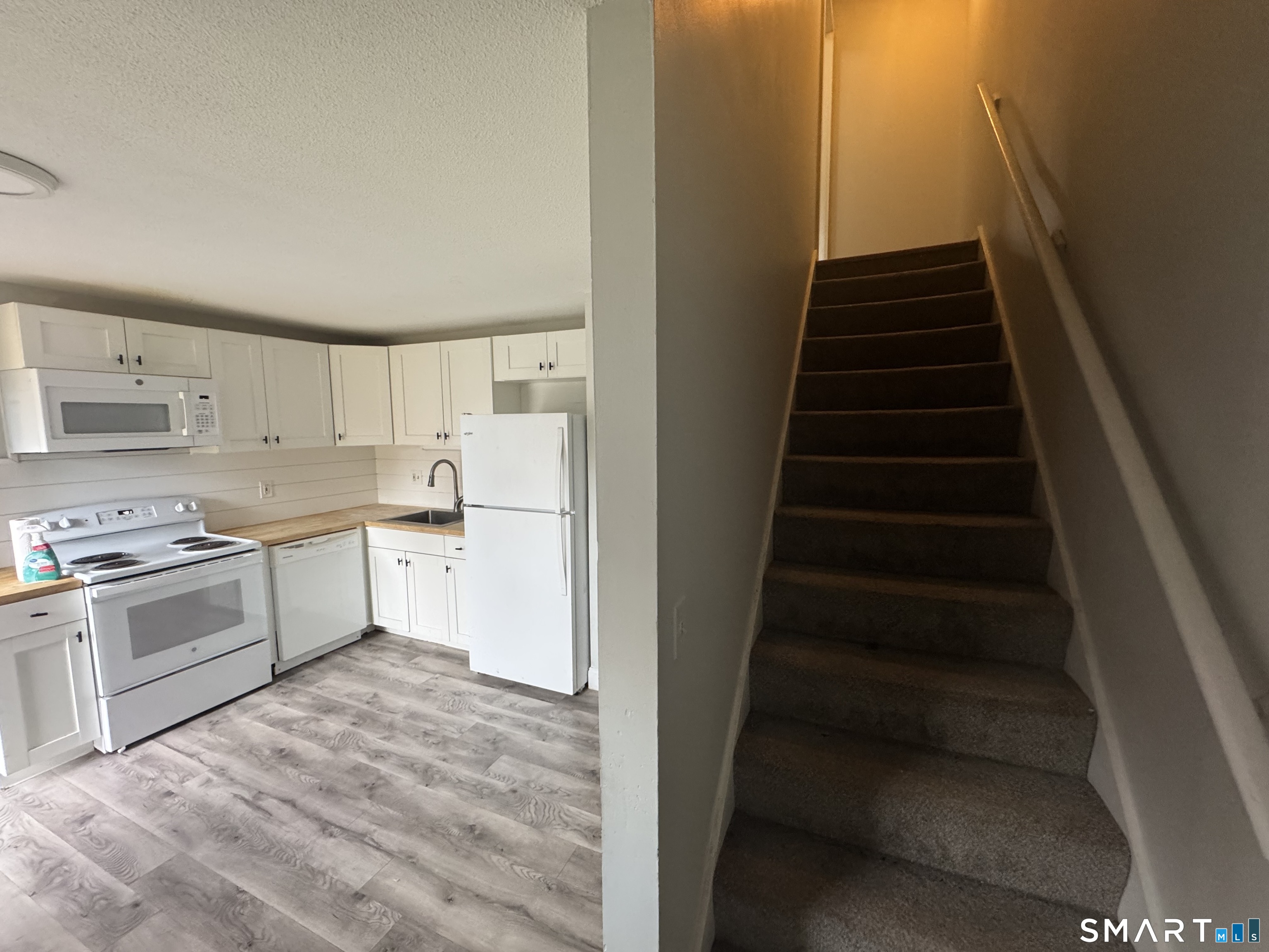 239 Old Farms Road Avon CT 06001