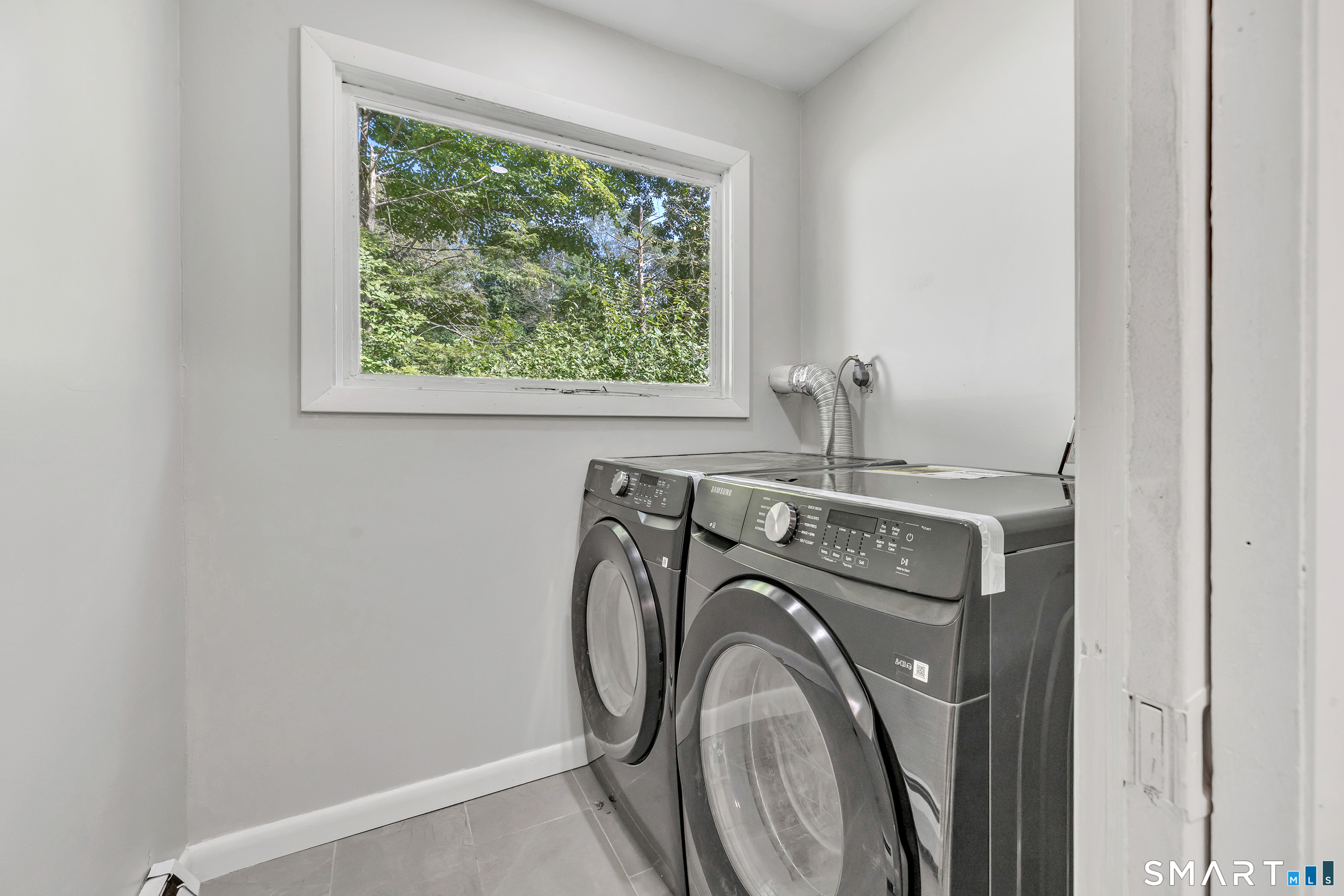 48 Crestwood Road Monroe CT 06468