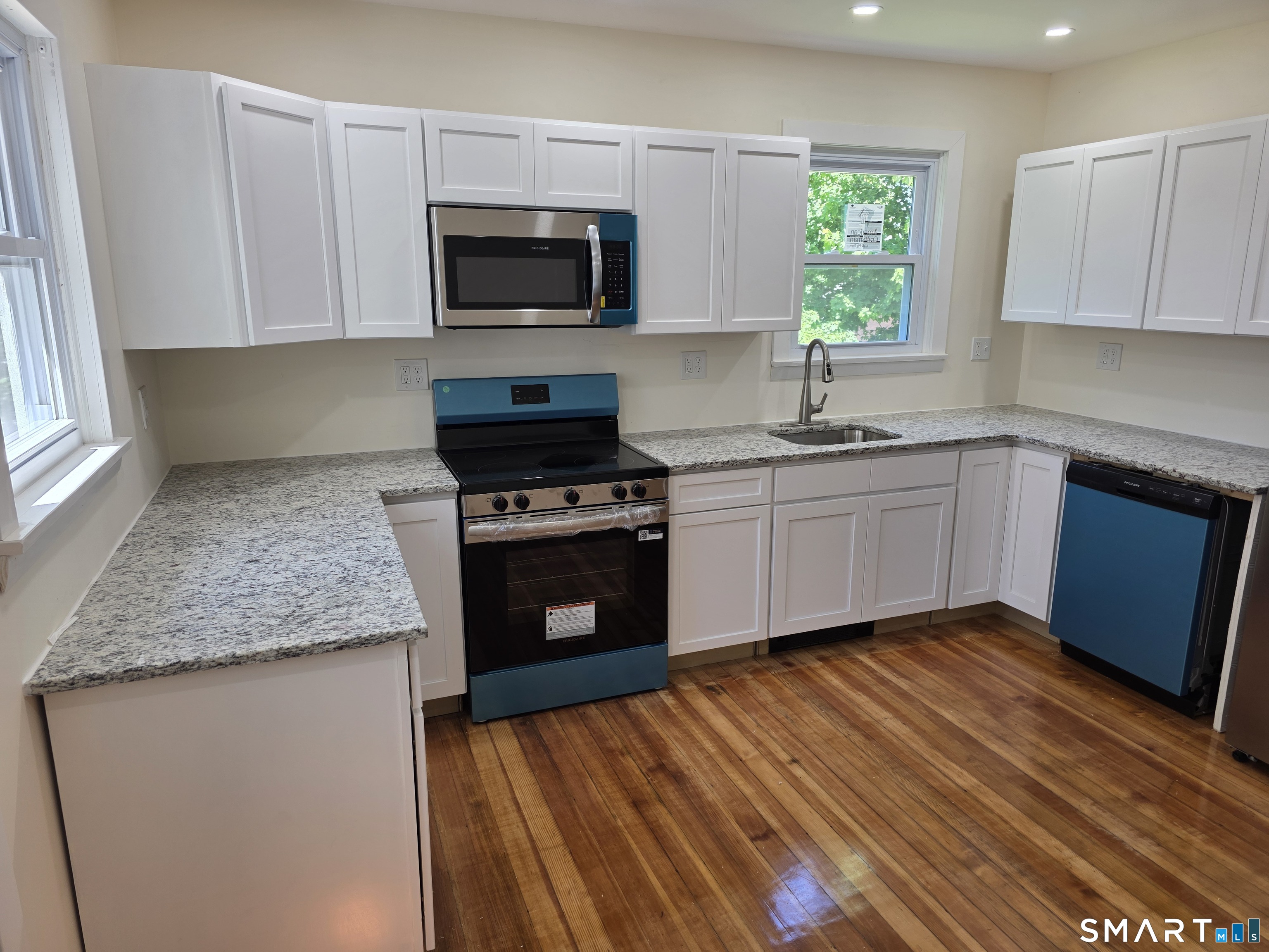 54 Prospect Street Enfield CT 06082