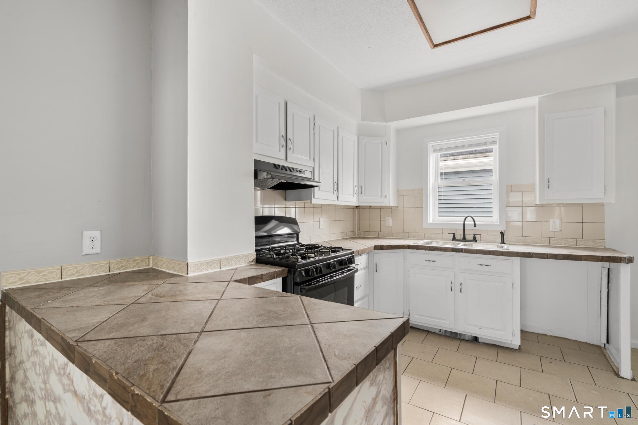 48 Bowen Street Hamden CT 06514