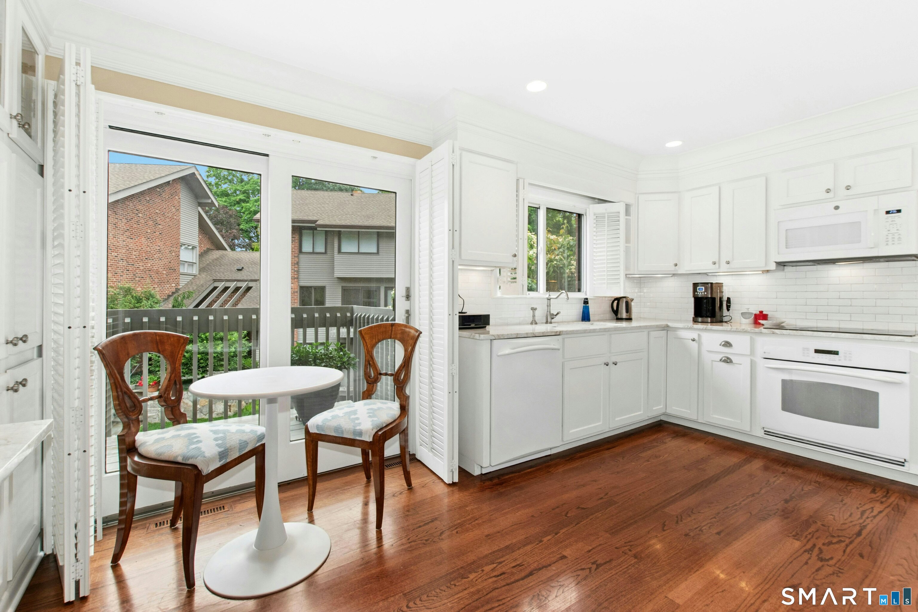 377 Main Street New Canaan CT 06840
