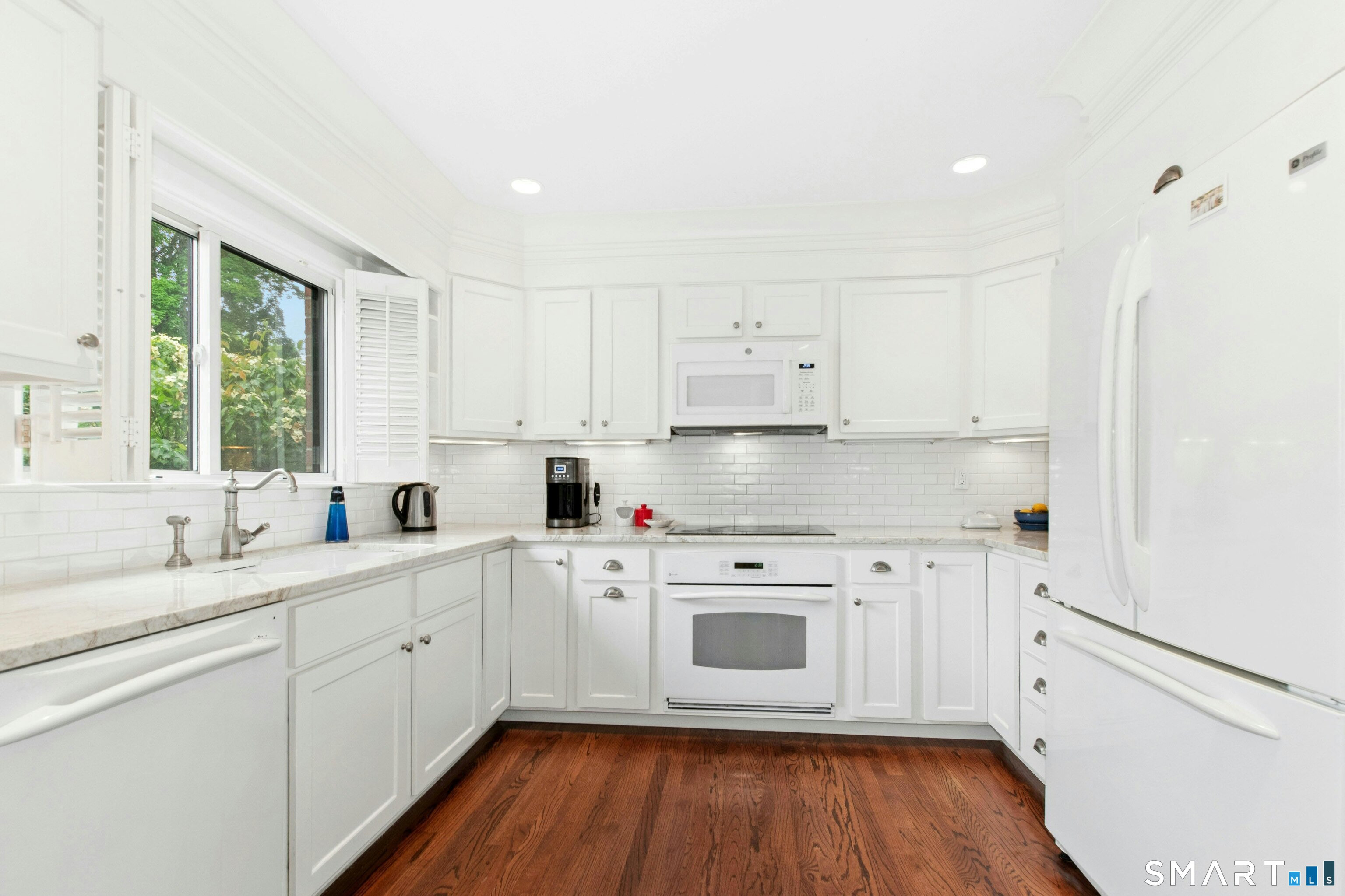 377 Main Street New Canaan CT 06840