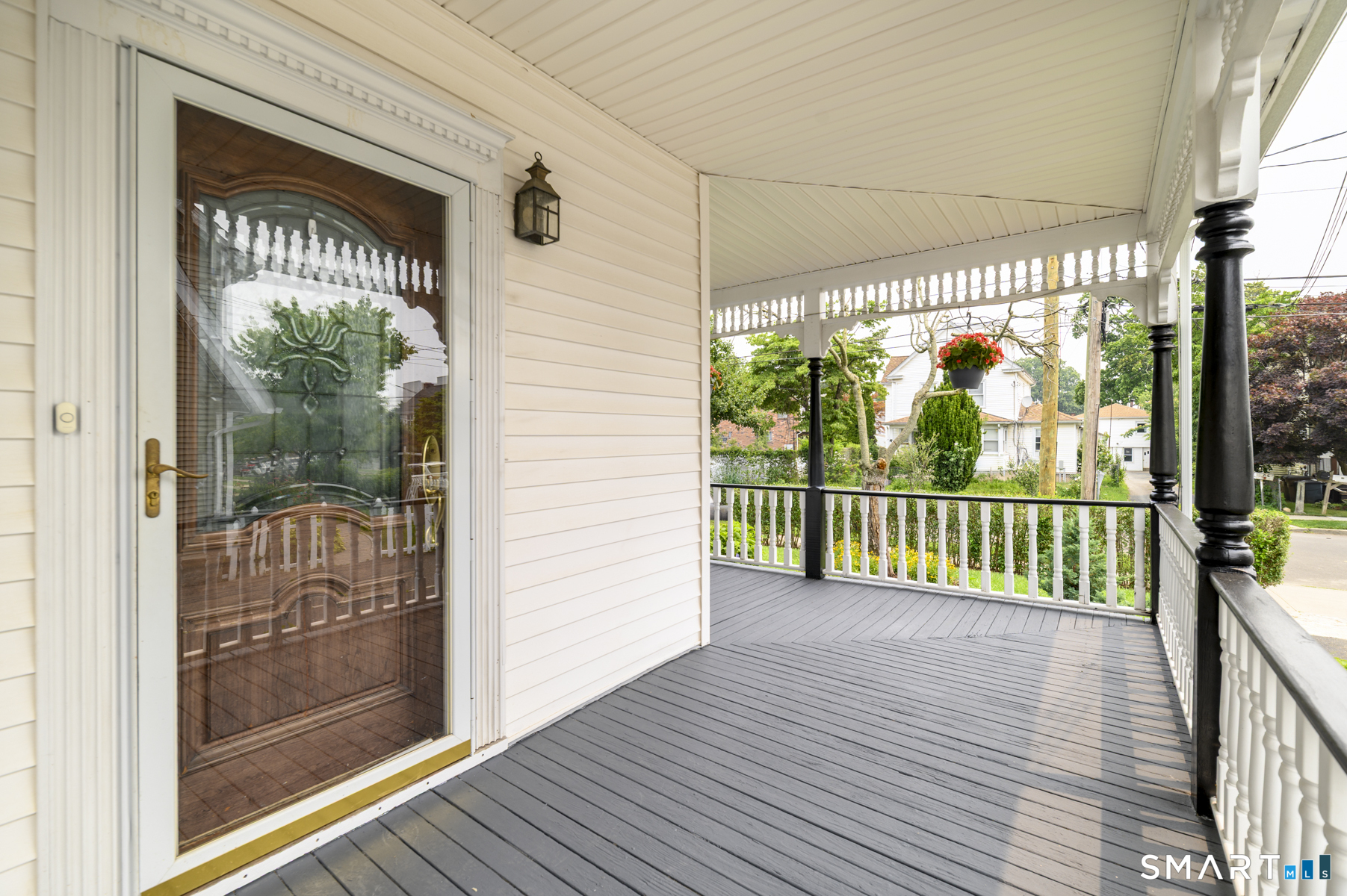 18 Elm Tree Place Stamford CT 06906