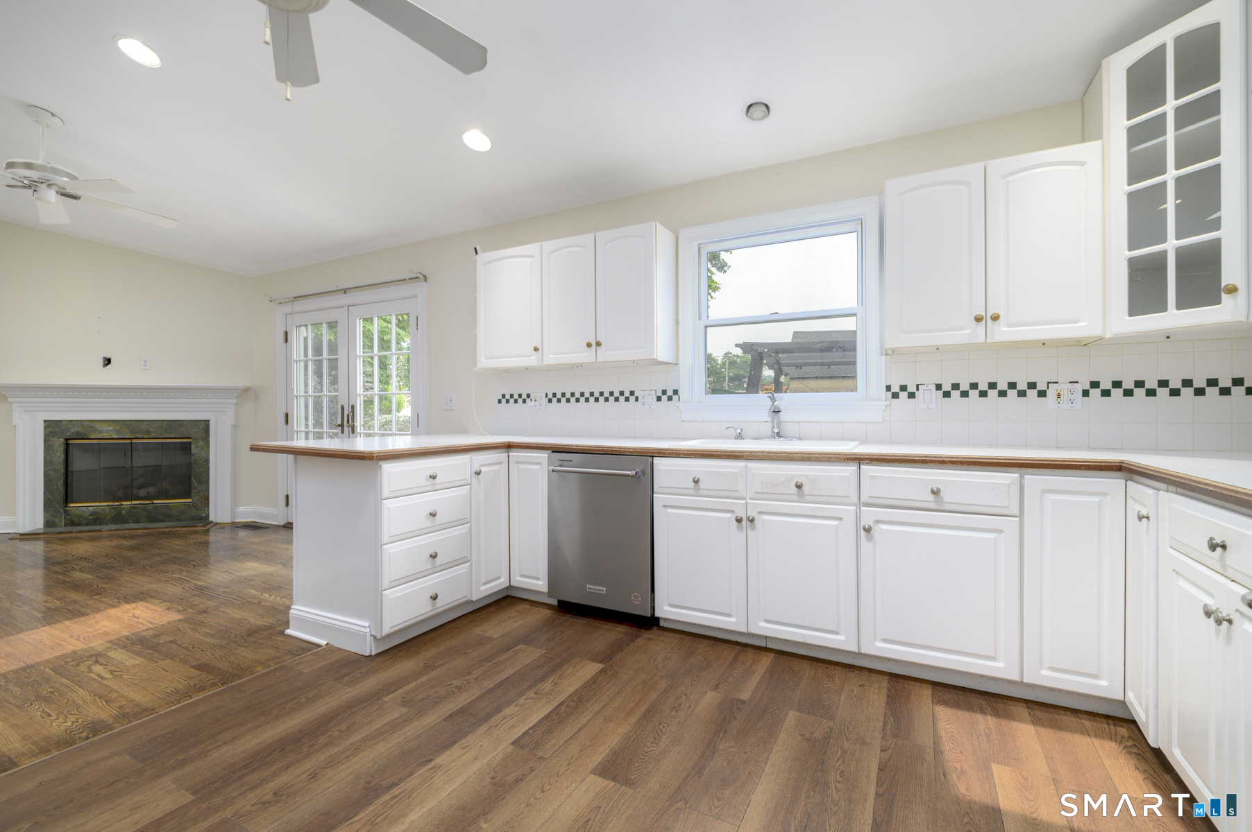 18 Elm Tree Place Stamford CT 06906