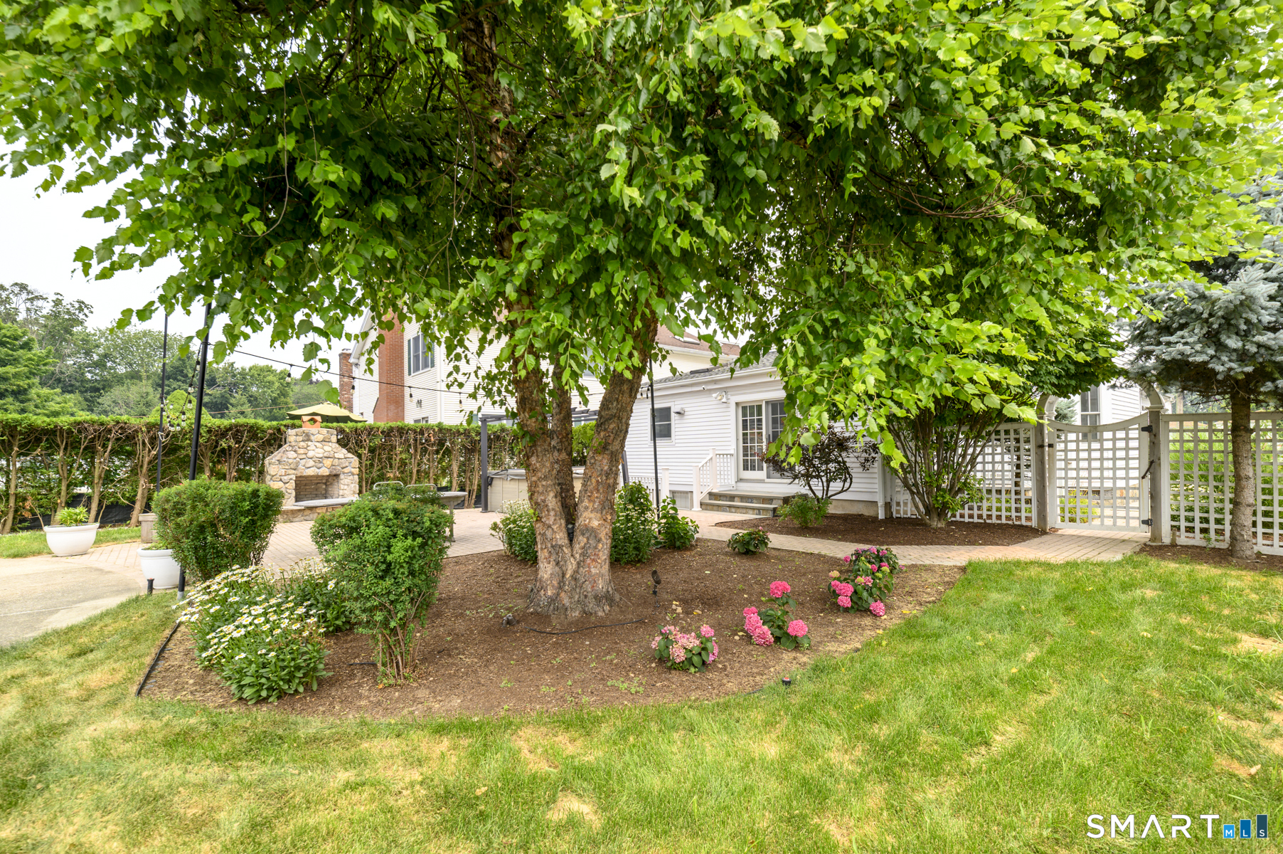 18 Elm Tree Place Stamford CT 06906
