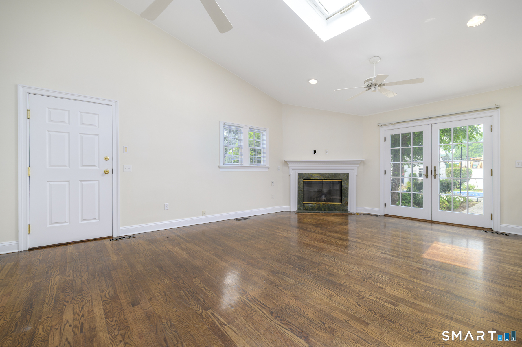 18 Elm Tree Place Stamford CT 06906