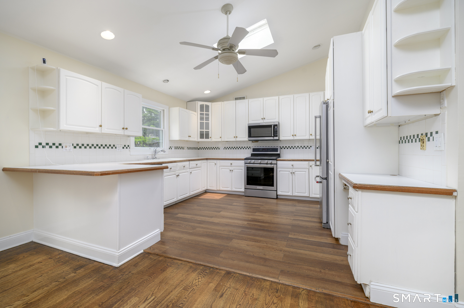18 Elm Tree Place Stamford CT 06906