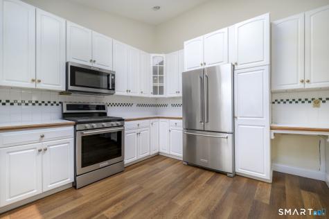 18 Elm Tree Place Stamford CT 06906