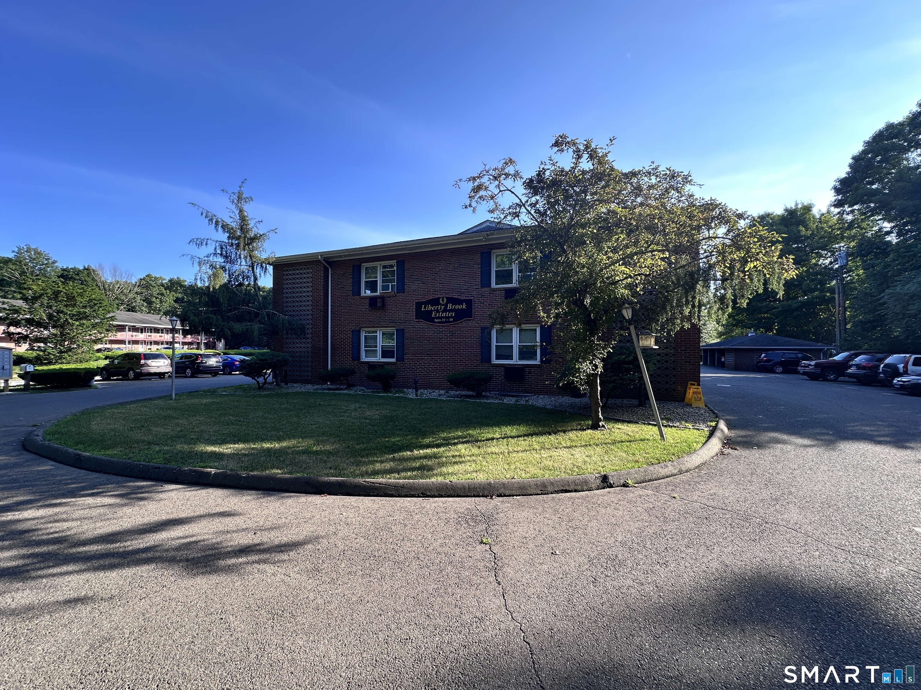 136 Liberty Street Clinton CT 06413