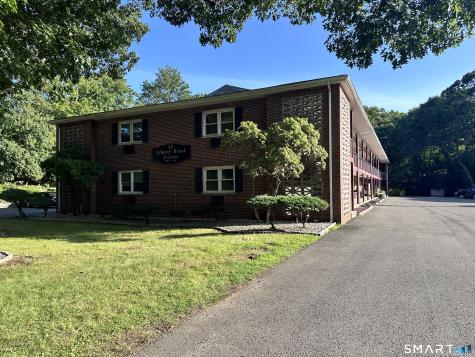 136 Liberty Street Clinton CT 06413