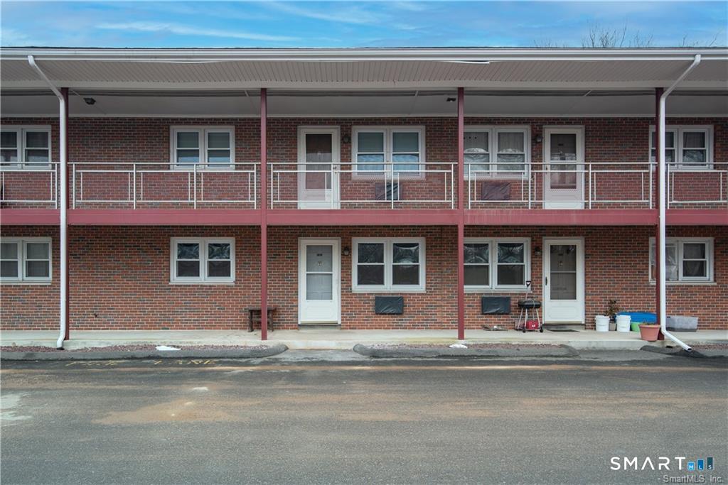 136 Liberty Street Clinton CT 06413