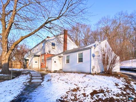 244 Woodlawn Circle East Hartford CT 06108