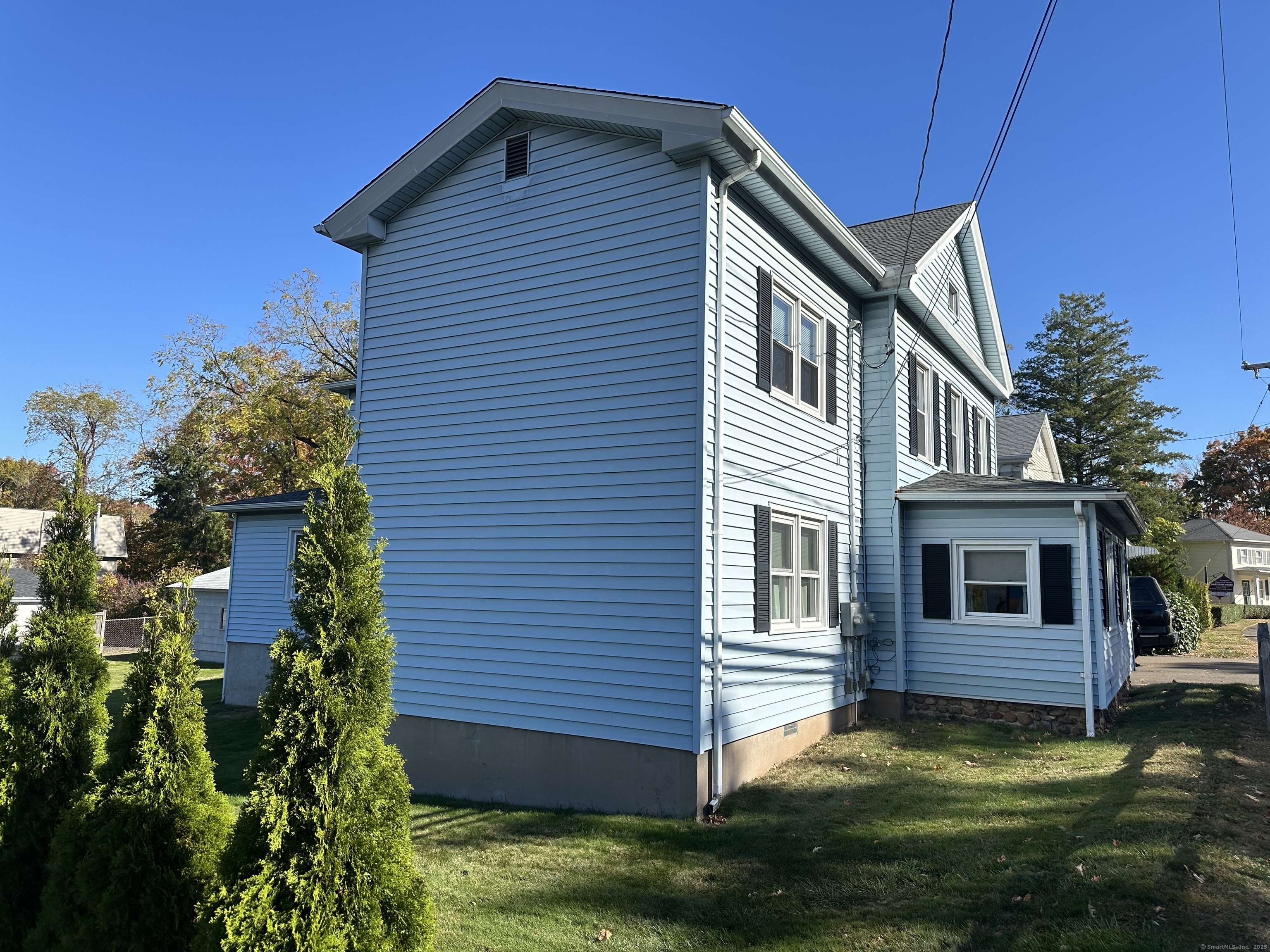 96 Main St Street Branford CT 06405