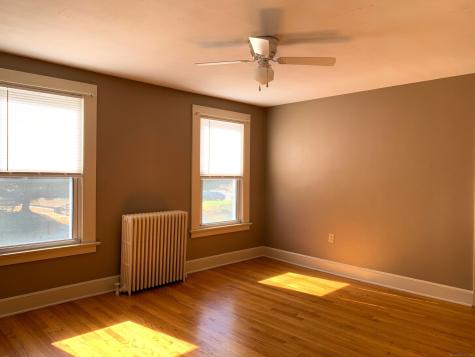 96 Main St Street Branford CT 06405