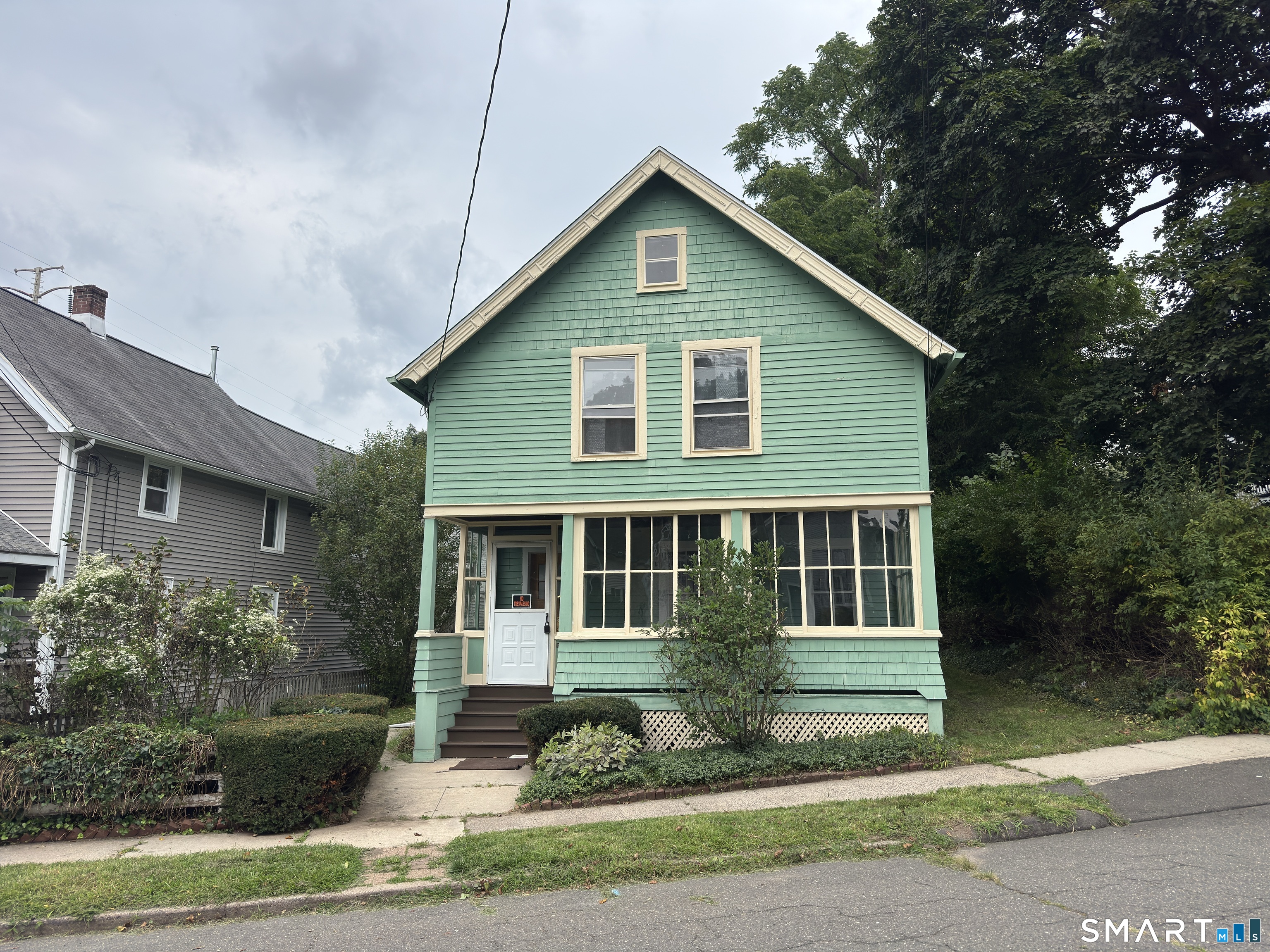 10 Henry Street Bristol CT 06010