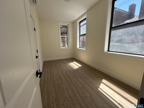 472 Main Street Middletown CT 06457