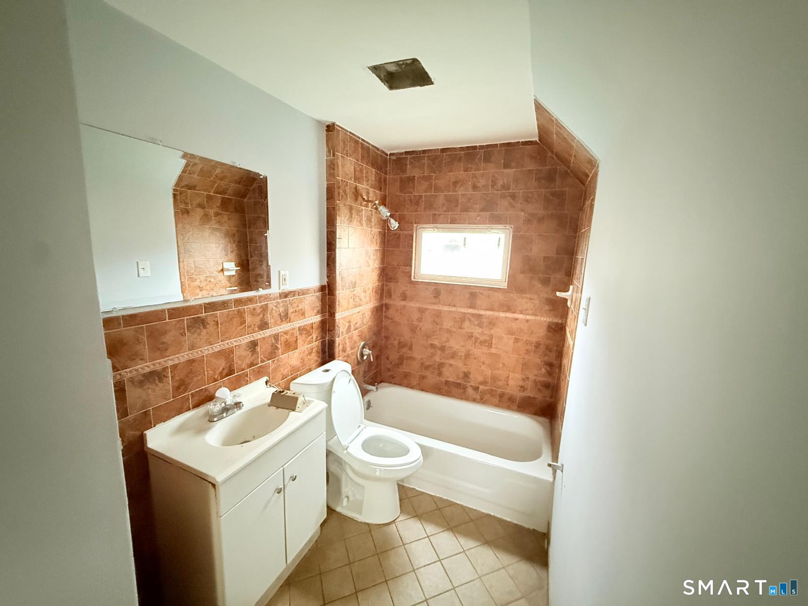 73 Vine Street Bridgeport CT 06604