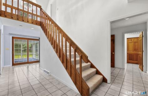 95 Old Farms Road Simsbury CT 06092