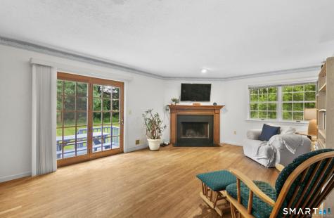 95 Old Farms Road Simsbury CT 06092