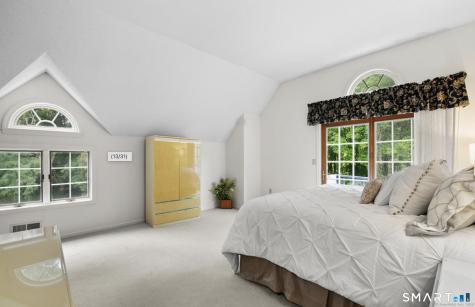 95 Old Farms Road Simsbury CT 06092