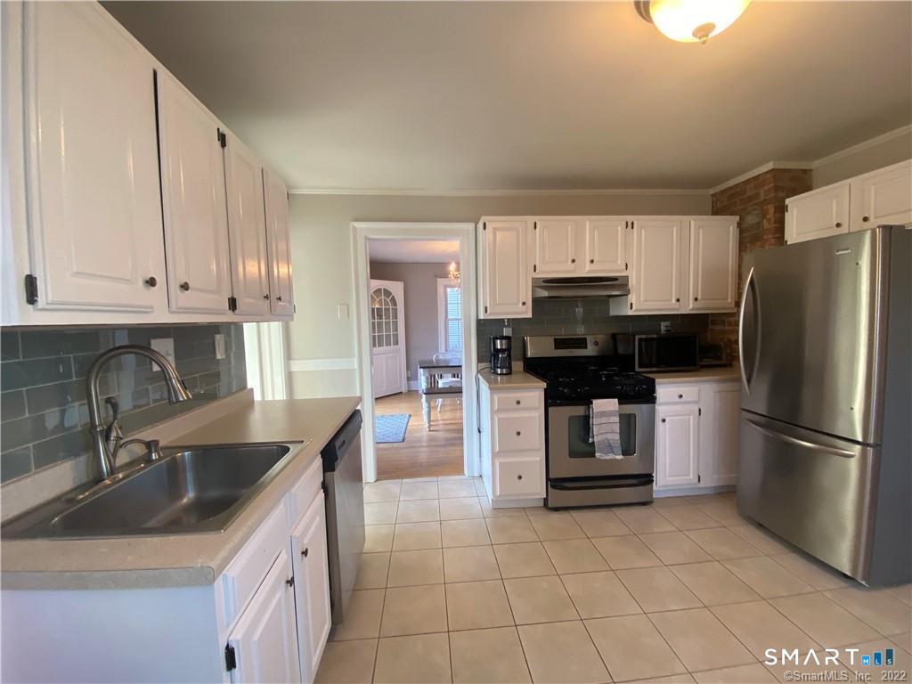71 Fennbrook Road West Hartford CT 06119