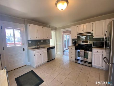 71 Fennbrook Road West Hartford CT 06119