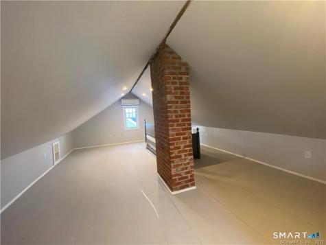71 Fennbrook Road West Hartford CT 06119