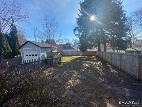 71 Fennbrook Road West Hartford CT 06119