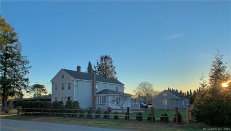 270 North Water Street Stonington CT 06378