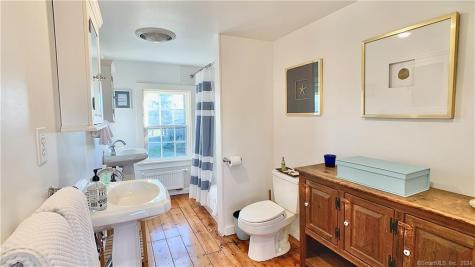 270 North Water Street Stonington CT 06378