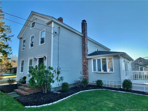 270 North Water Street Stonington CT 06378