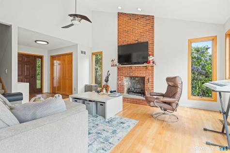 39 Brightwood Lane West Hartford CT 06110