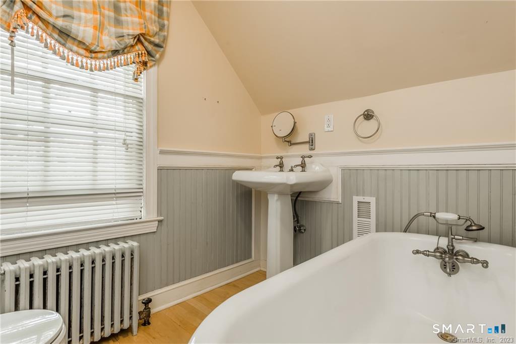 331 Auburn Road West Hartford CT 06119