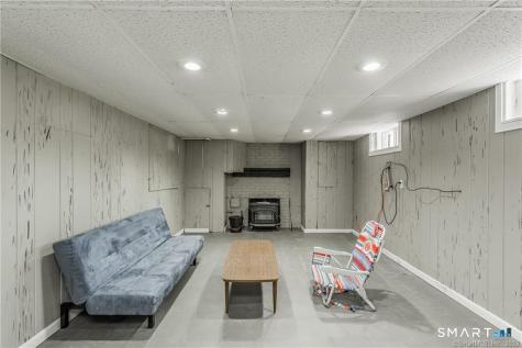 331 Auburn Road West Hartford CT 06119
