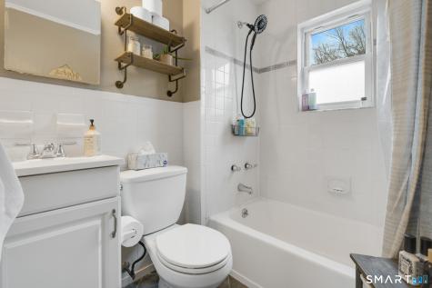 393 Griswold Street Glastonbury CT 06033