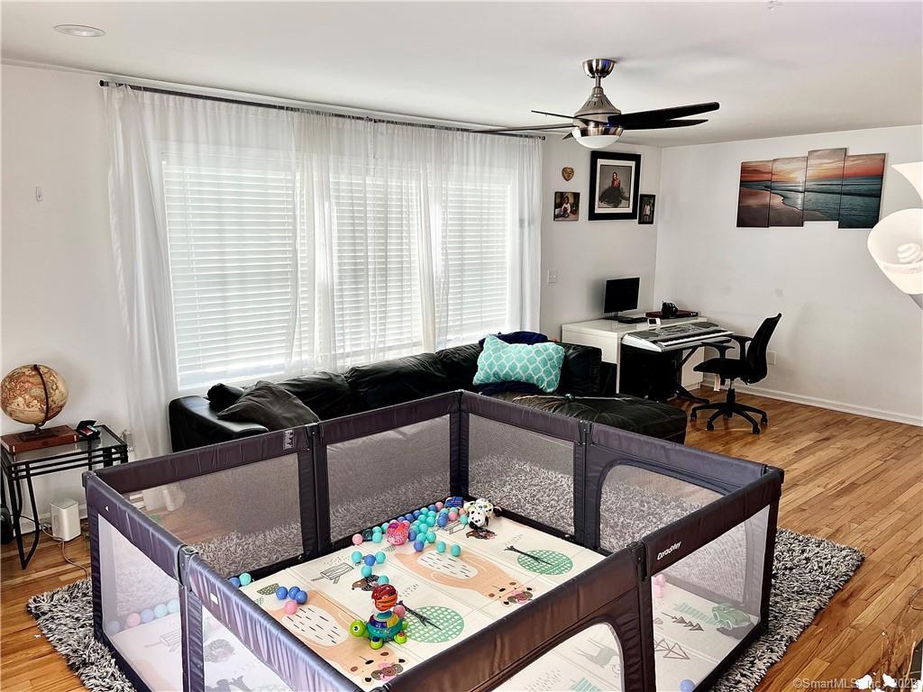 22 Warren Drive Seymour CT 06483