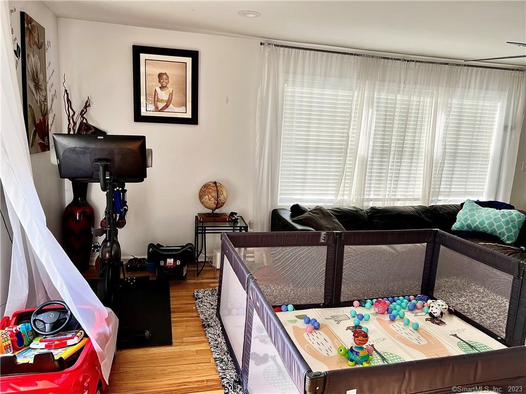 22 Warren Drive Seymour CT 06483