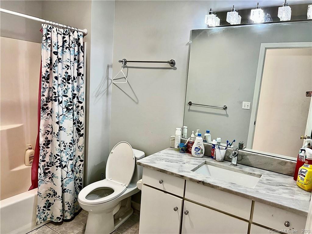 22 Warren Drive Seymour CT 06483