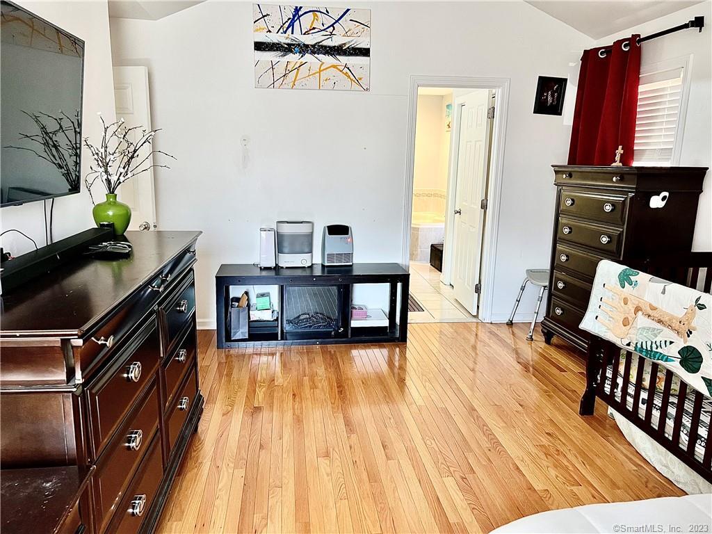 22 Warren Drive Seymour CT 06483