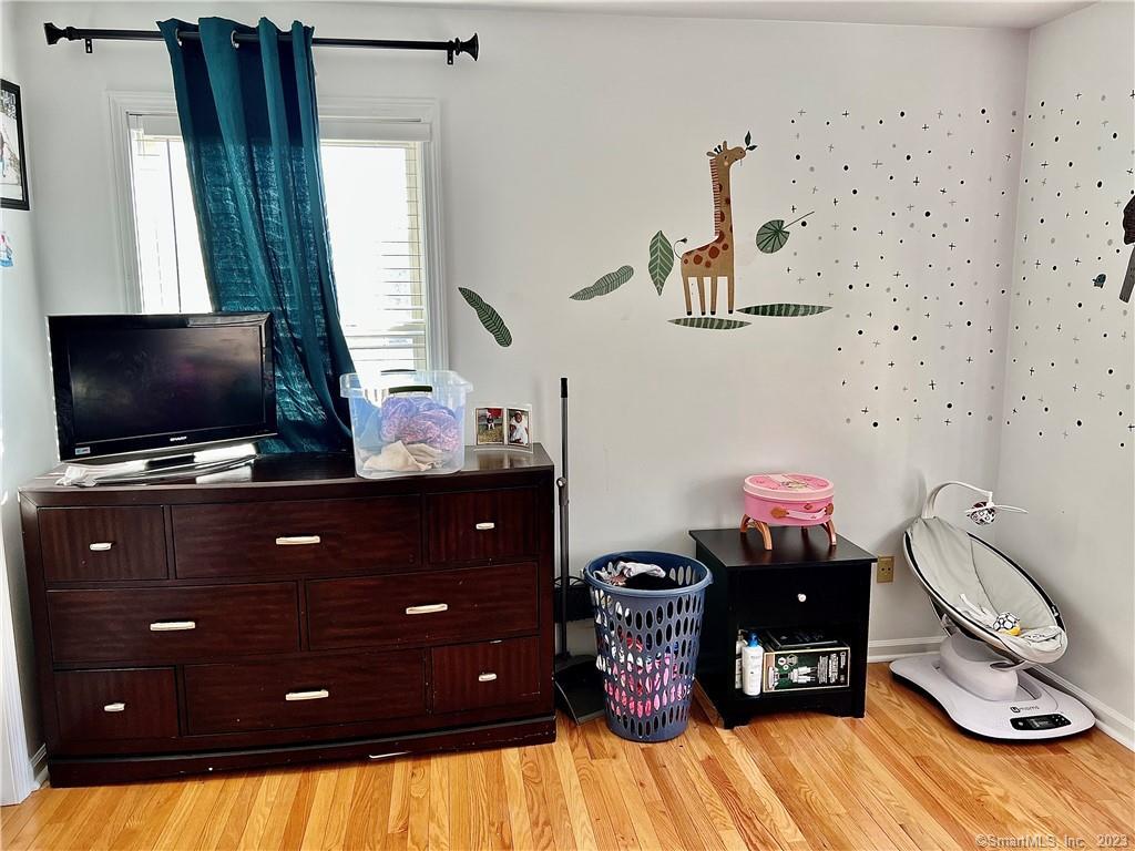 22 Warren Drive Seymour CT 06483