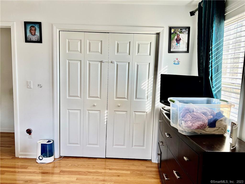 22 Warren Drive Seymour CT 06483