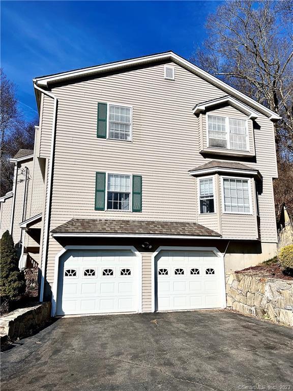 22 Warren Drive Seymour CT 06483