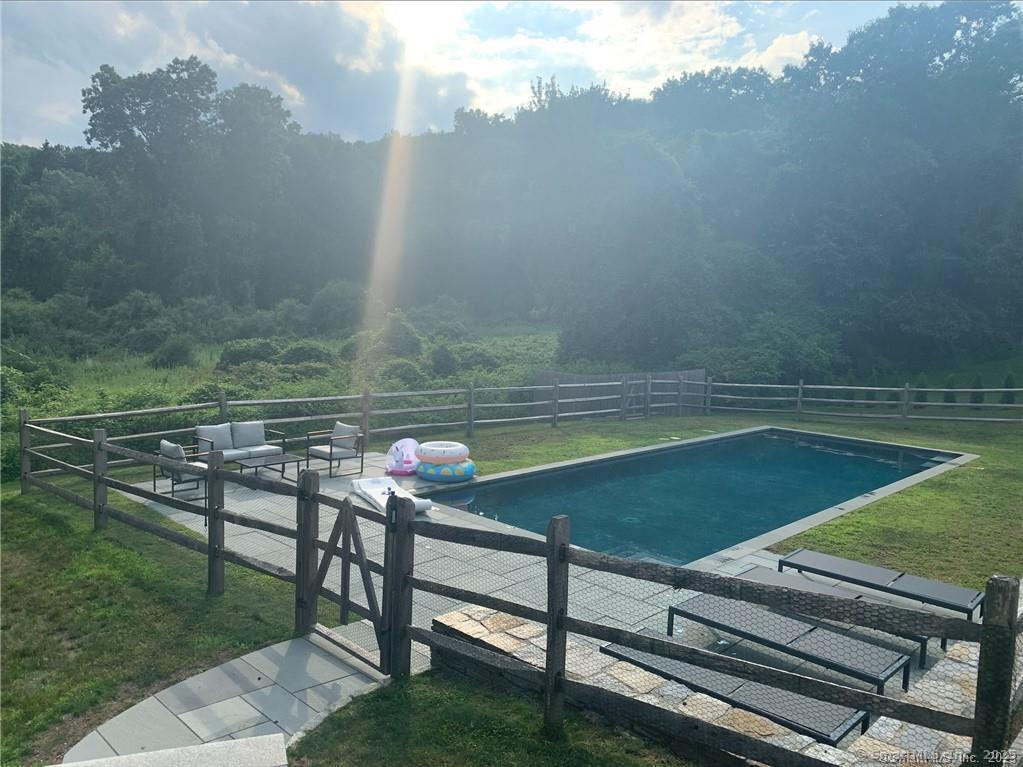 93 Railtree Hill Road Woodbury CT 06798
