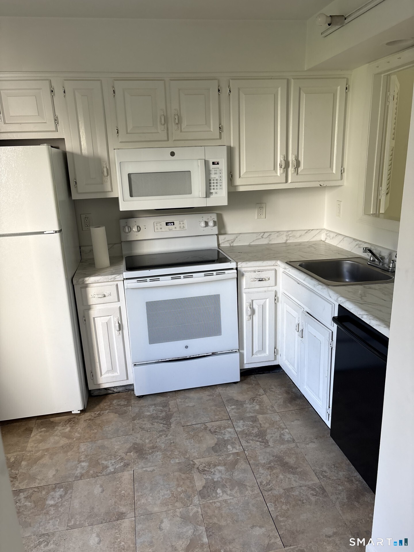 55 Mill Plain Road Danbury CT 06811
