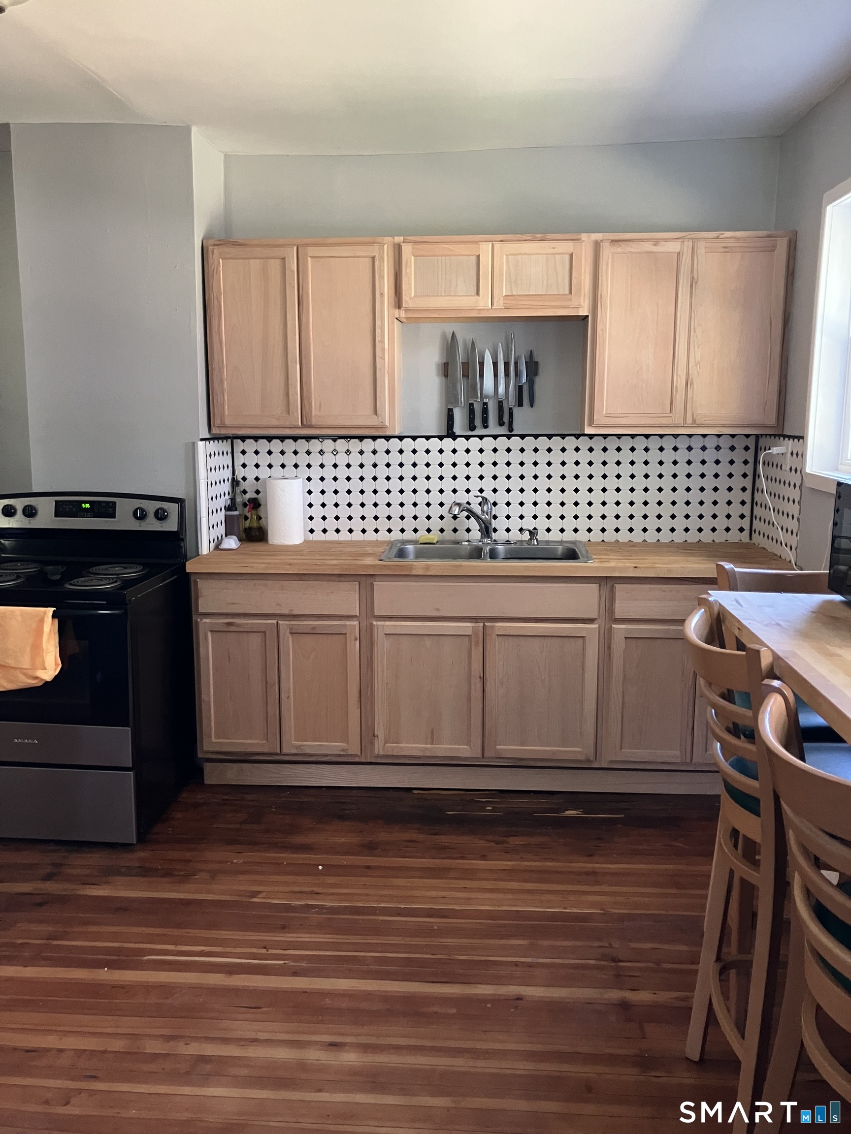 28 Village Street Willington CT 06279