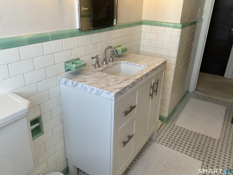 405 Mohegan Avenue Parkway Waterford CT 06375