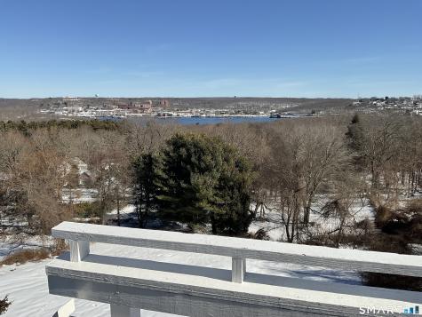 405 Mohegan Avenue Parkway Waterford CT 06375